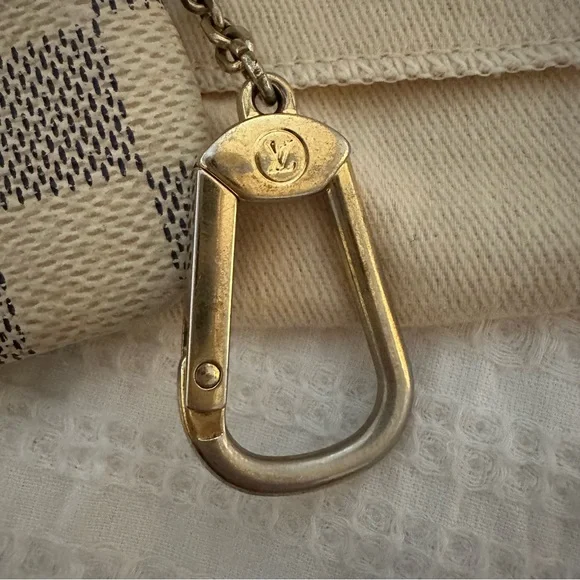 Louis Vuitton Damier Azur Pouchette - Picture 7 of 11